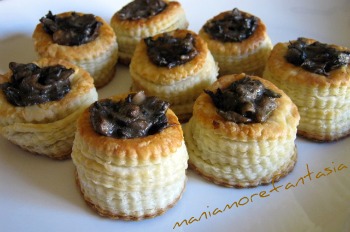 vol au vent ai funghi | ricetta vol au vent | ricetta pasta sfoglia