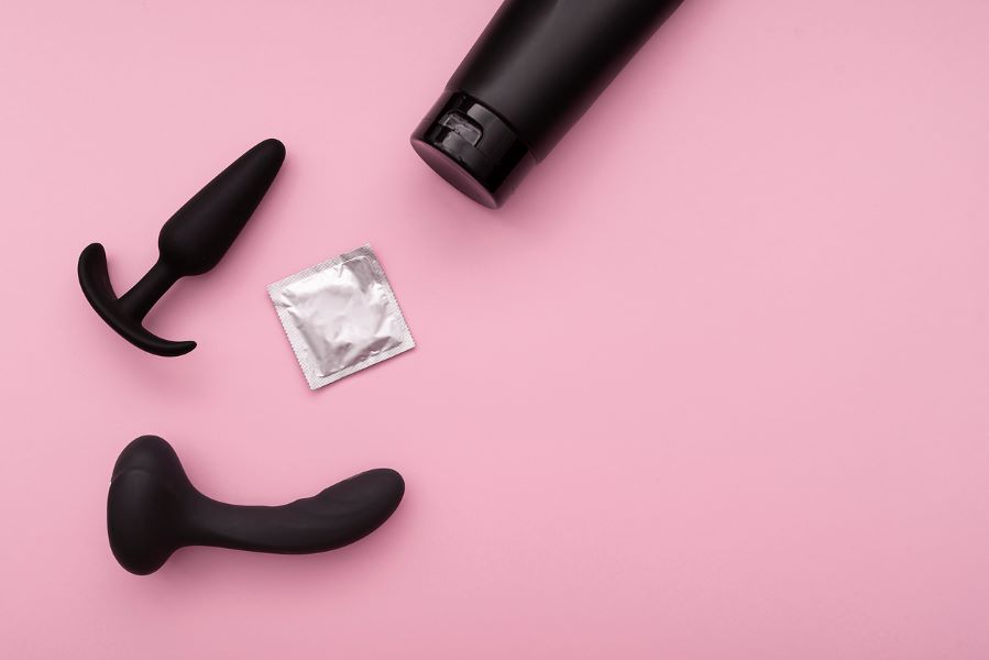 What's a Lube Spot Test - And How Do I Do It? | Kinkly - Straight up Sex Talk With a Twist