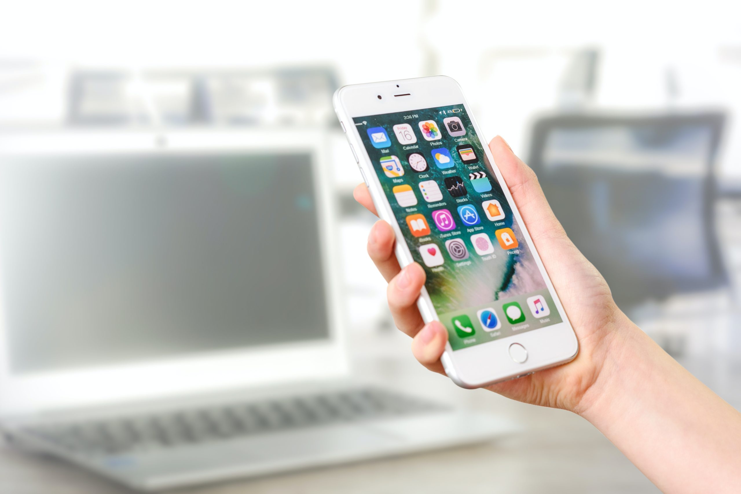 IA : Le Nouveau Confident et Coach Bien-Être de la Gen Z et Alpha ?Best mental health apps: a solution for those who can't afford therapy? - Blog MMB %