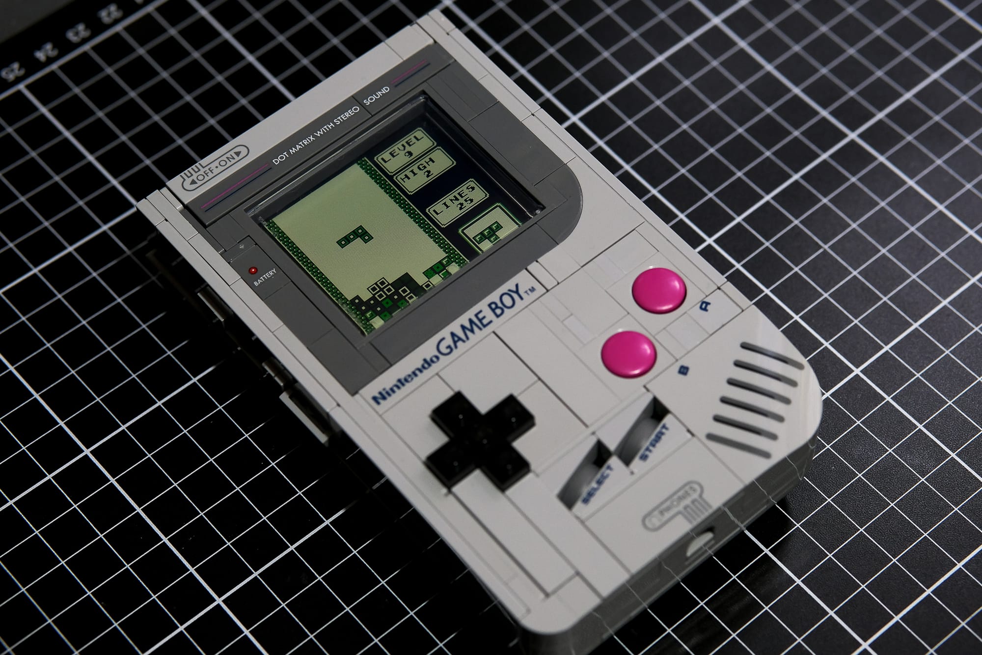 I turned the Lego Game Boy into a working Game Boy part. 1