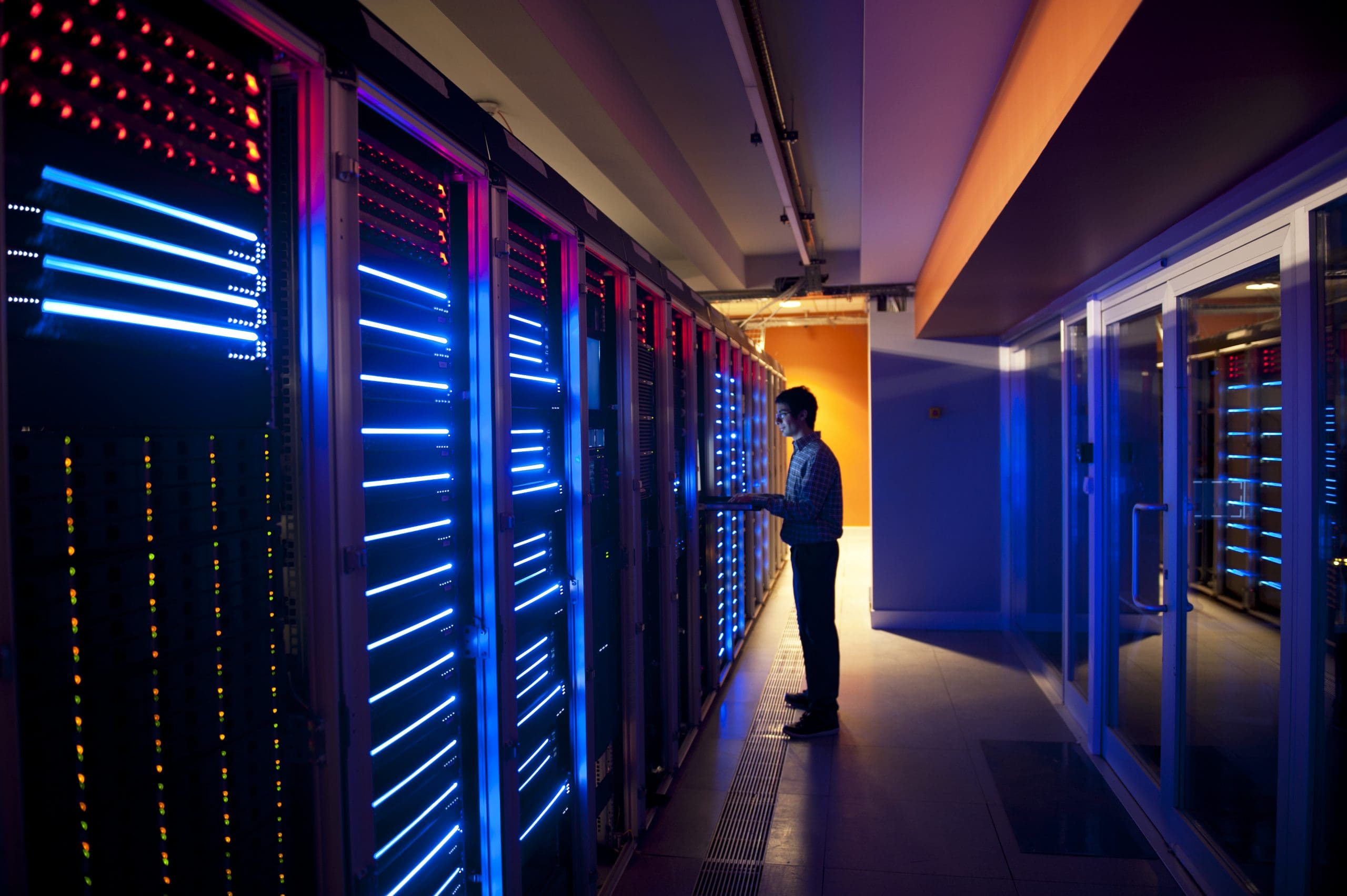 How hyperscaler growth is rewriting the data center playbook - Schneider Electric Blog