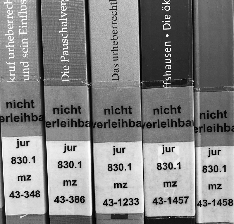 Was steht da eigentlich auf dem kleinen weißen Etikett? - Die Signaturen des Fachbereichs Rechtswissenschaften - TIB-Blog