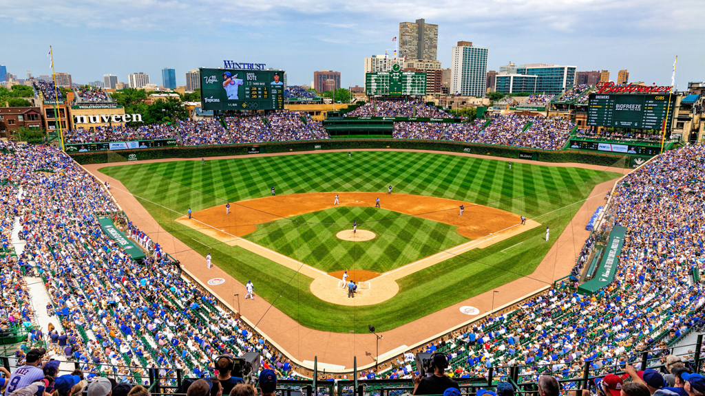 Wrigley Field Guide: Rules, Bag Policy, Food, Seating, Parking