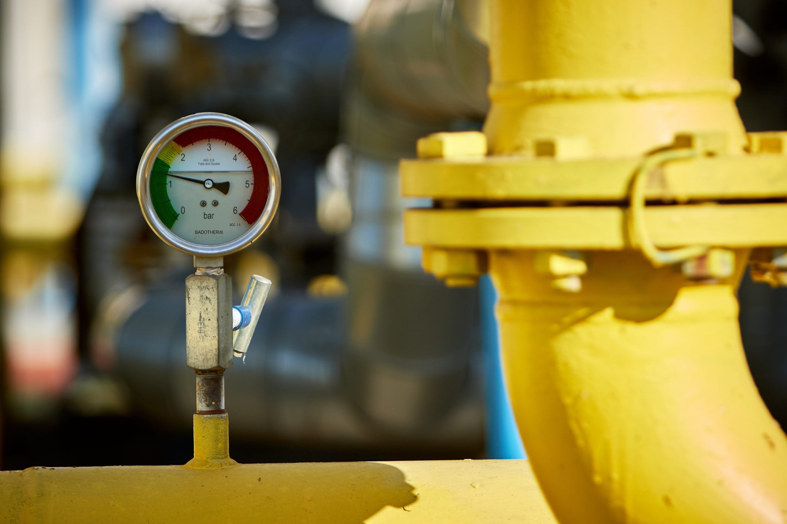 What policy instrument options are available to address methane emissions from the oil and gas sector? - Market Forces