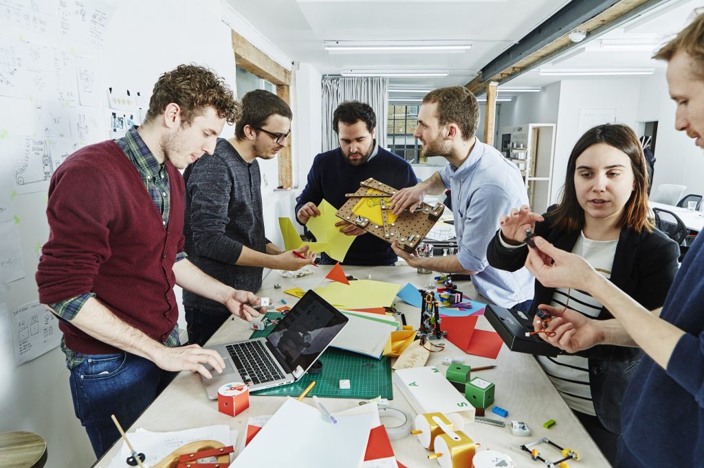 How London startup SAM Labs is making the Internet of Things into everybody’s thing - The Official Microsoft Blog