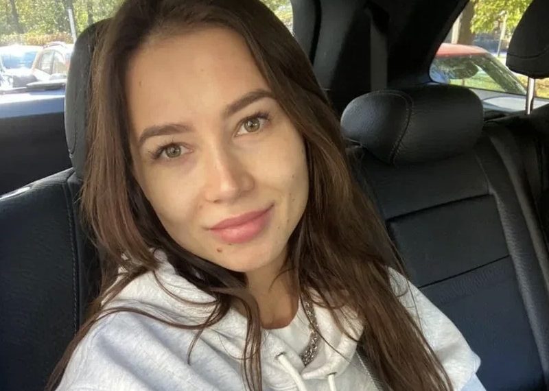 «Буду жить вашими молитвами»: Лерчек вышла на связь в парике после тяжелого курса химии Блокнот.
