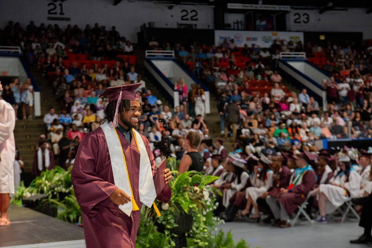 Kalamazoo learns even free tuition isn’t enough to get kids into college - Bridge Michigan