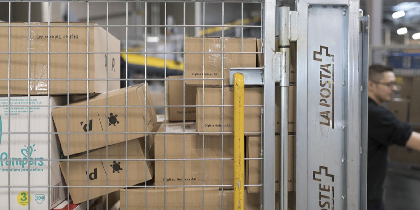 «Unsinn»: Digitec verschickt 50-Franken-Bestellung in drei Päckli | Nau.ch