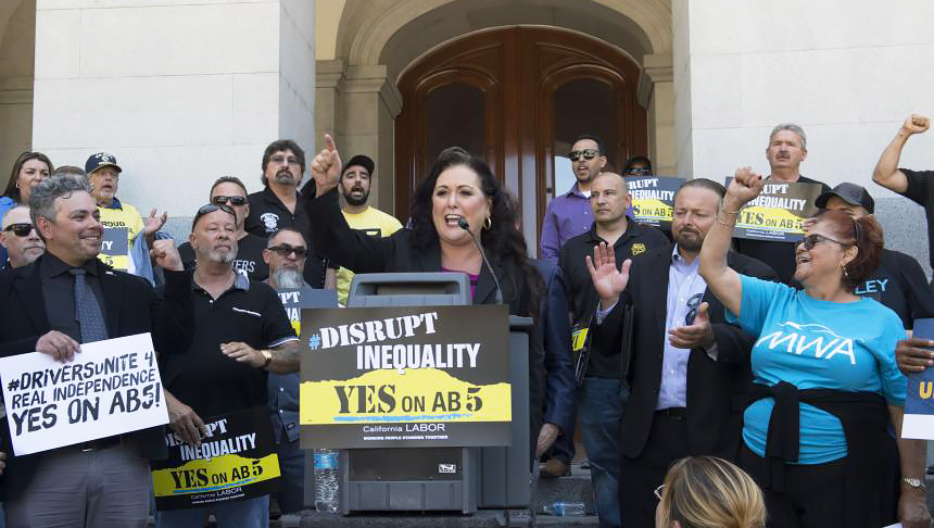 Translators, Writers Seek Changes to Gig Worker Law