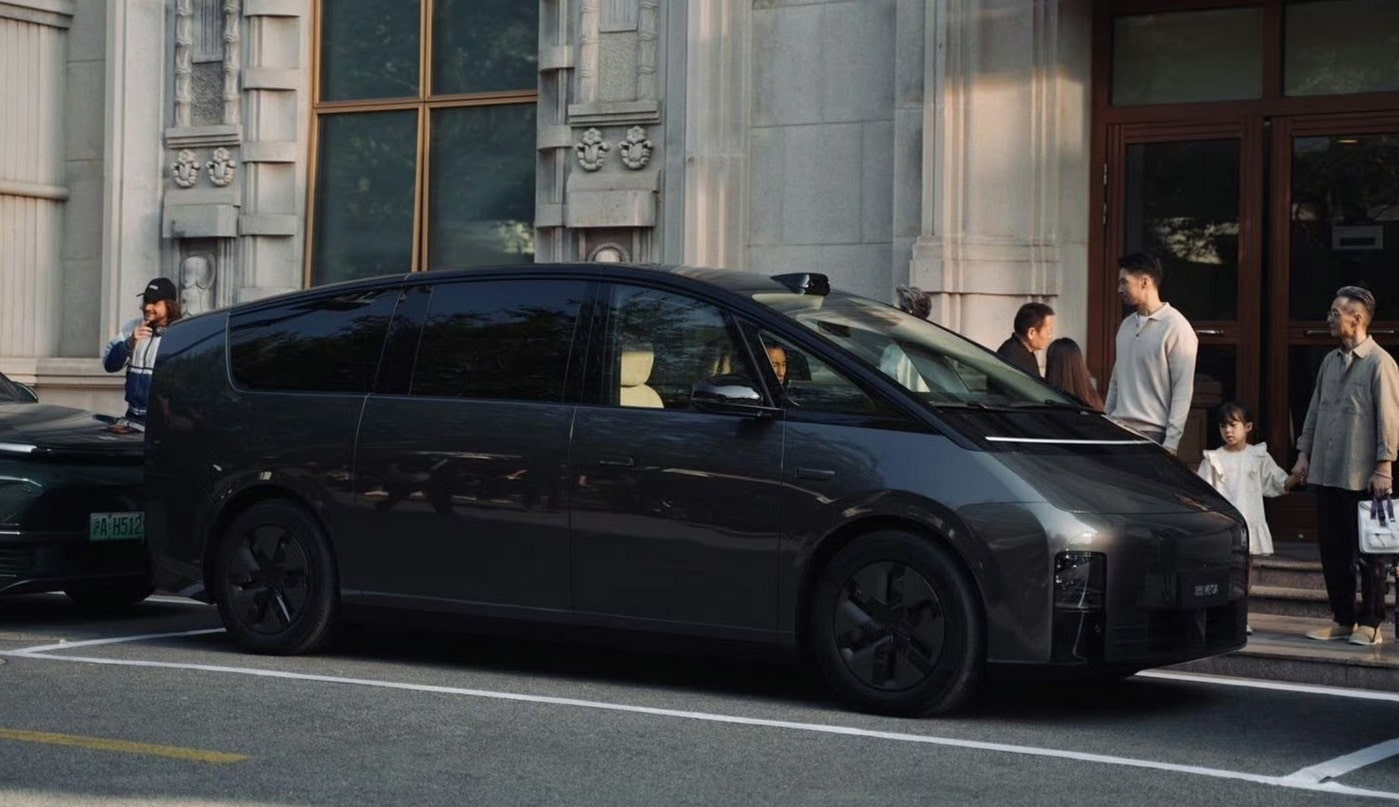 Li Mega showed a 552 kW peak charging capacity