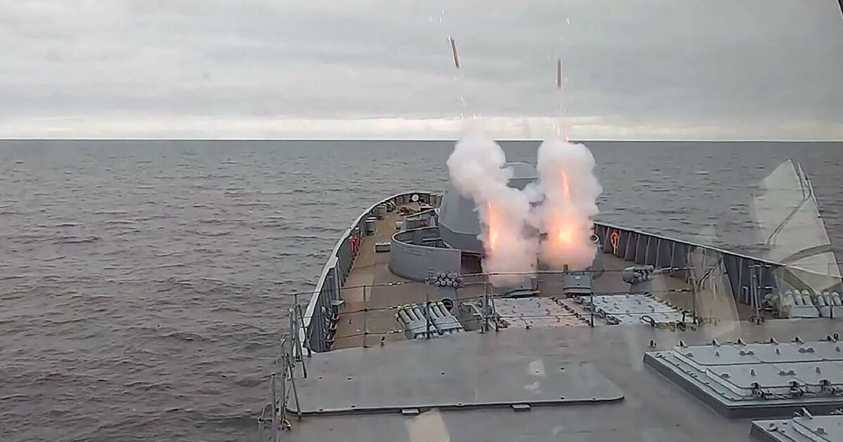 Russian destroyer opens fire on ​Western fishing boat in Arctic raising WWIII fears - World News - News - Daily Express US