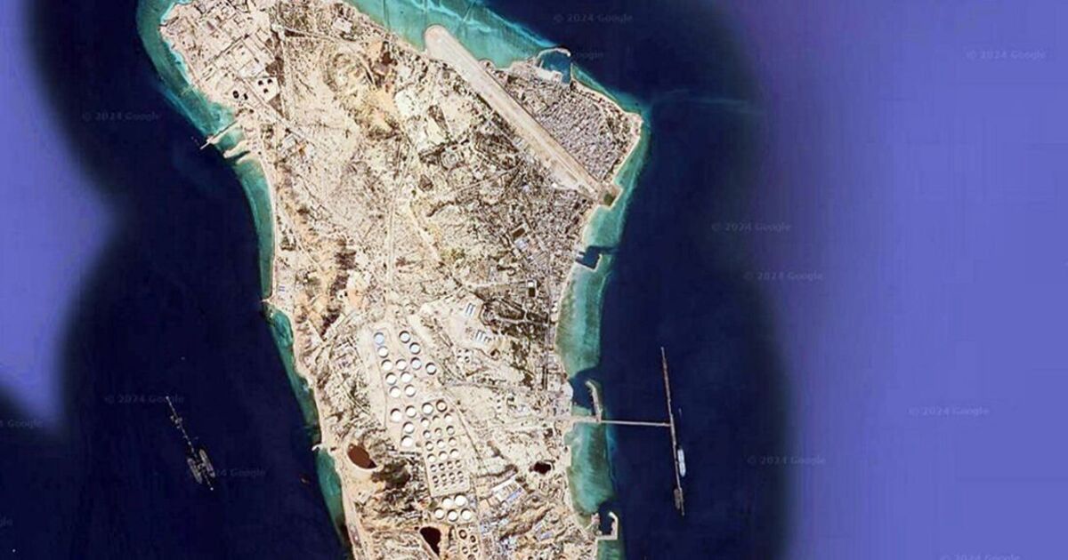 Satellite images show Iran's oil tankers fleeing as Israeli strike threat looms - World News - News - Daily Express US