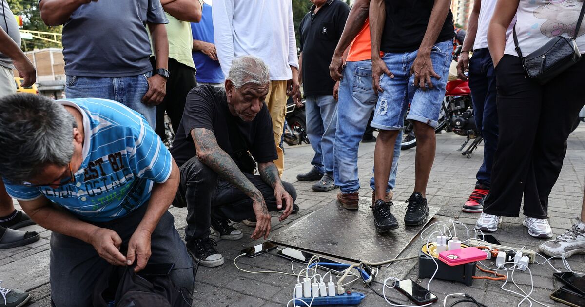 At least 40 killed after US unleashes 150 aircraft in Venezuela strike - World News - News - Daily Express US