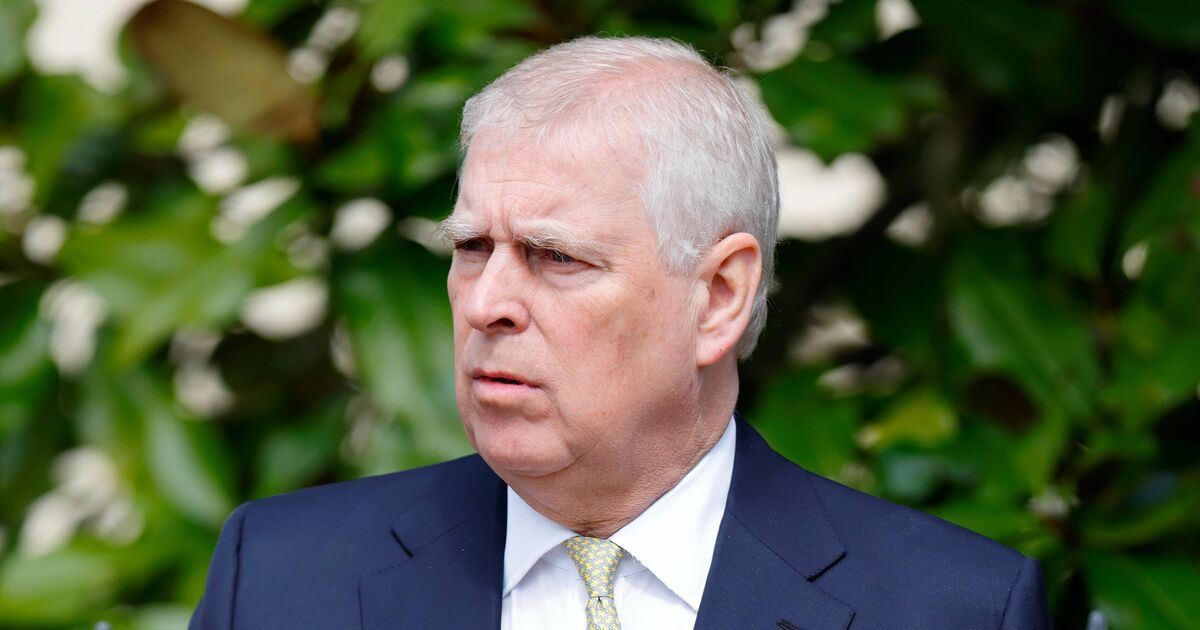 Andrew arrested as police dramatically raid home on former royal's birthday - Royals - News - Daily Express US
