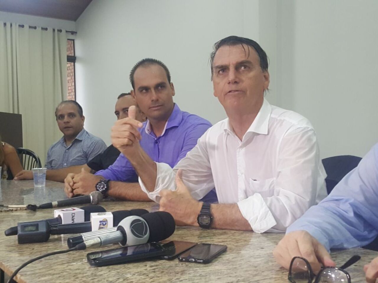 Bolsonaro: “Se eu assumir, índio não terá mais 1cm de terra” - Dourados News