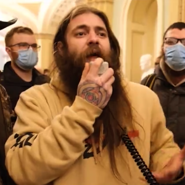 Video Doesn't Prove Capitol Police Allowed Jan. 6 Protesters to Enter Capitol - FactCheck.org