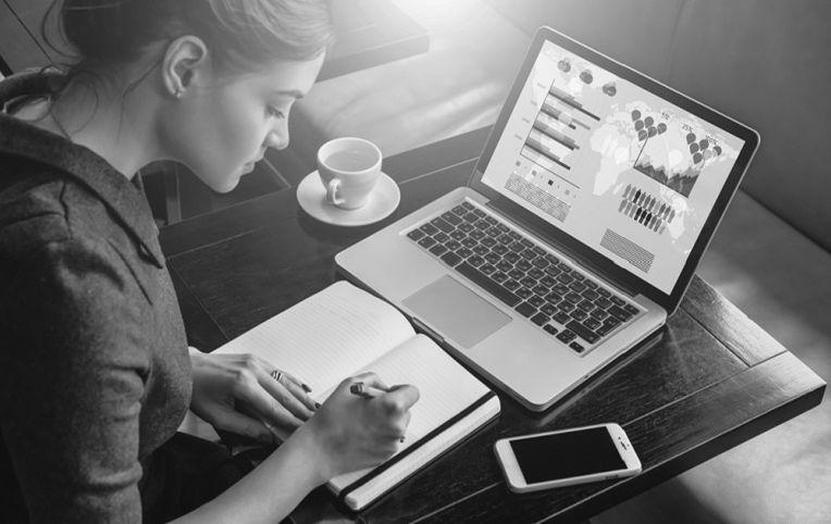 How to Choose a Domain Name for Your eCommerce Business