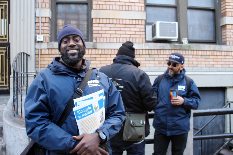Mayor's Unit Launches Action To Help Seniors And People With Disabilities Stay In Their Homes (Spanish)