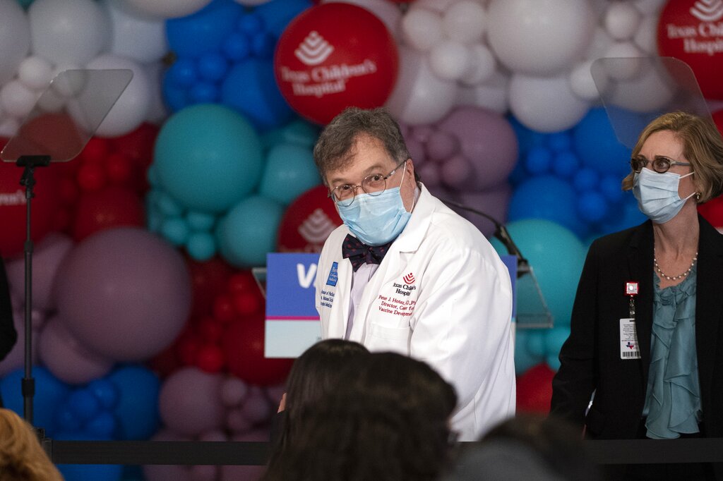 Vaccine expert Dr. Peter Hotez harassed outside Houston home after weekend of online attacks – Houston Public Media