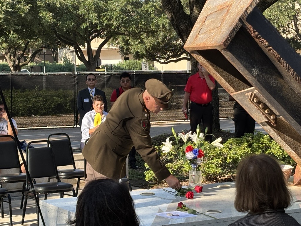 University of Houston students and faculty reflect on 9/11 attacks during remembrance event – Houston Public Media