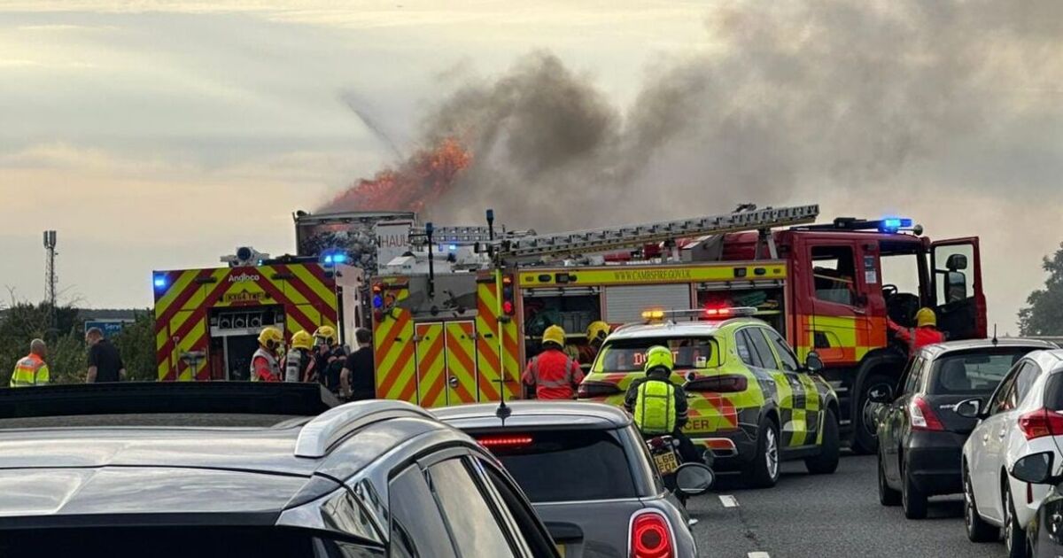 M11 traffic: Chaos on major UK motorway after horror lorry fire | UK | News | Express.co.uk