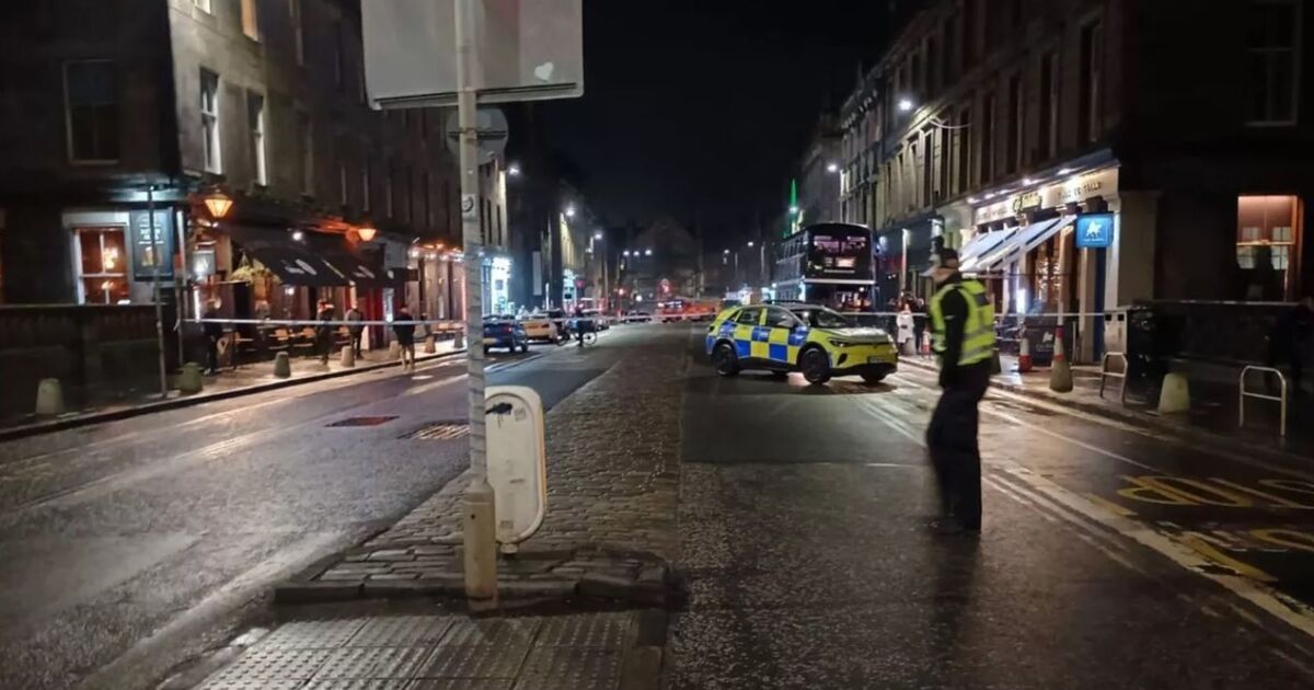 Officers swarm Edinburgh centre and lock down street | UK | News | Express.co.uk