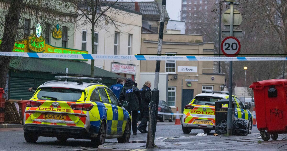 Bristol: Police swarm UK city as park cordoned off | UK | News | Express.co.uk