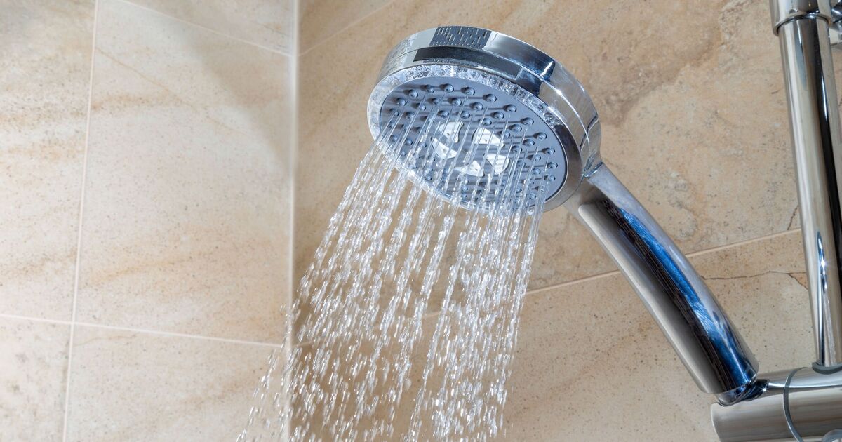 UK households urged to shower twice a day until Tuesday | UK | News | Express.co.uk