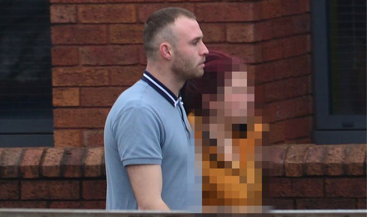 Thief burgled house as paramedics treated seriously ill owner upstairs | UK | News | Express.co.uk
