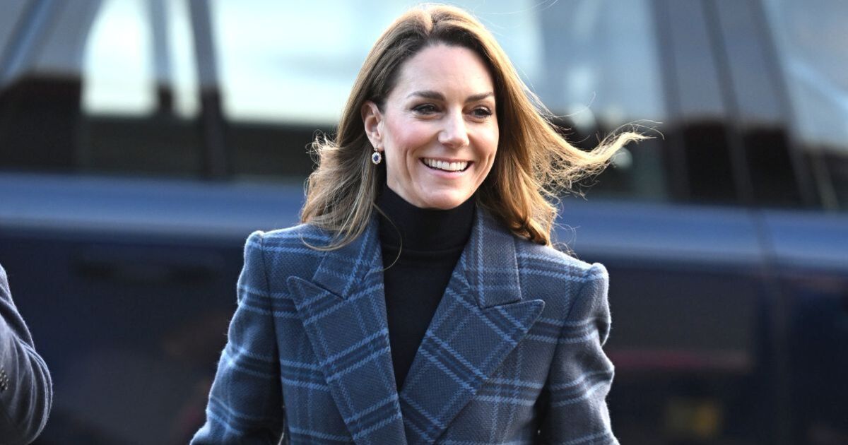 Princess Kate and Prince William try curling in Scotland | Royal | News | Express.co.uk