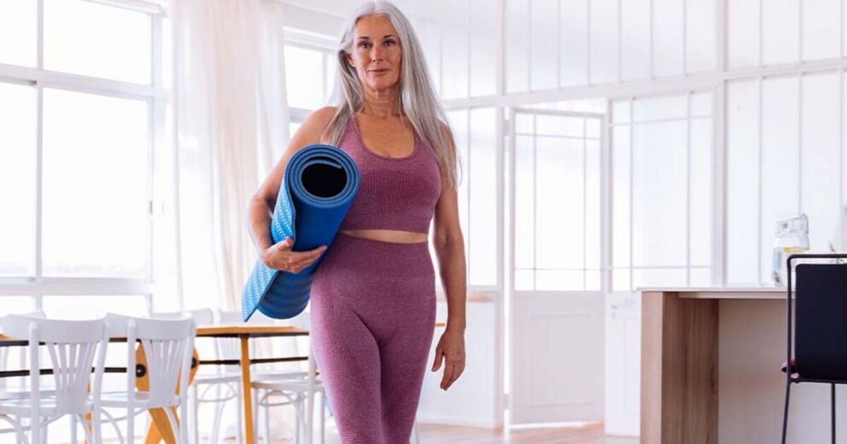 ‘I'm a personal trainer - do this simple 10-minute walking workout to stay fit’ | Express.co.uk