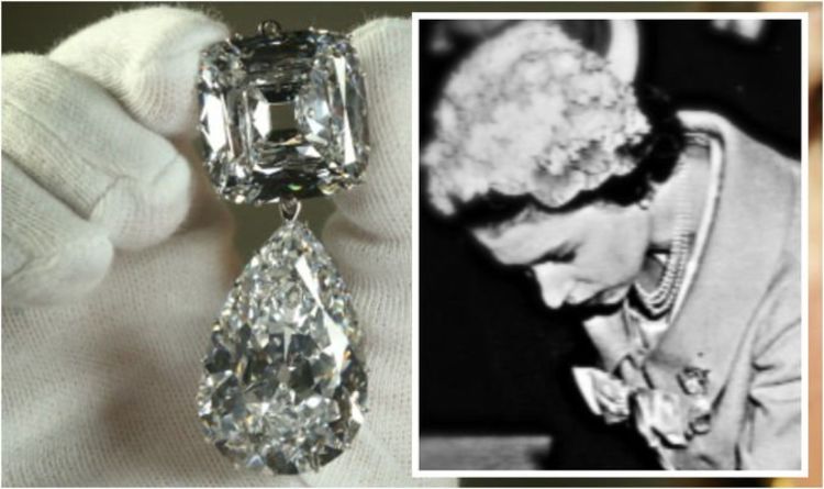 Queen Elizabeth's Cullinan III and IV brooch is 'most valuable in the world' | Express.co.uk