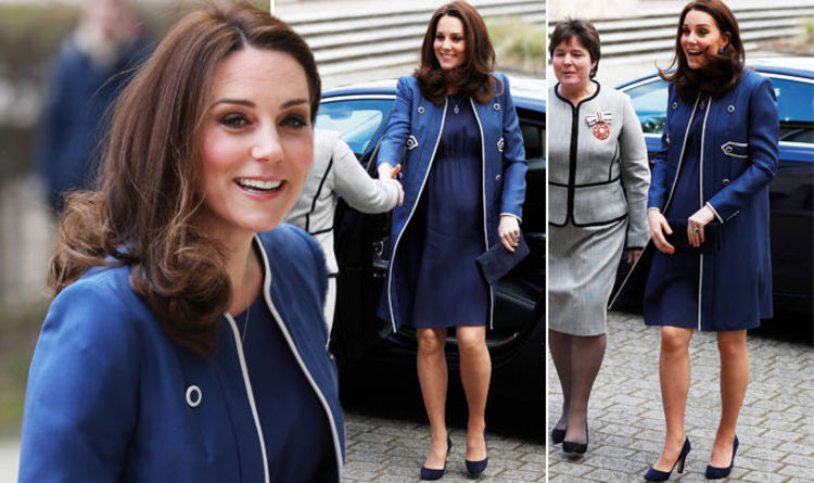 Kate Middleton: Pregnant Duchess shows off her baby bump in BLUE | Express.co.uk