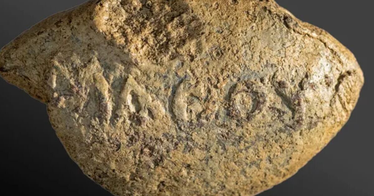 The dark three-word message found inscribed on 2,000 year old bullet | History | News | Express.co.uk