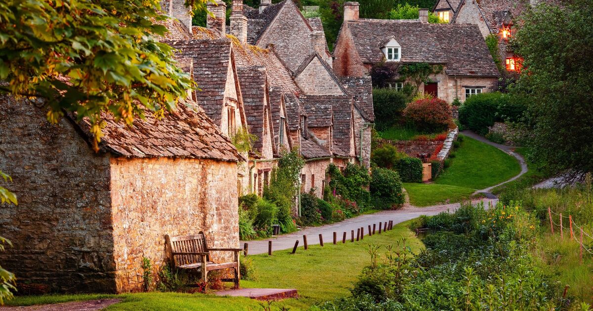 Pretty UK village 'like a fairytale' named world's 'most beautiful' | UK | Travel | Express.co.uk