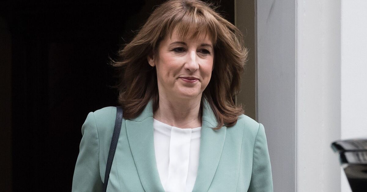 Rachel Reeves told to ‘rethink’ over fears drivers face ‘double hit’ | Express.co.uk