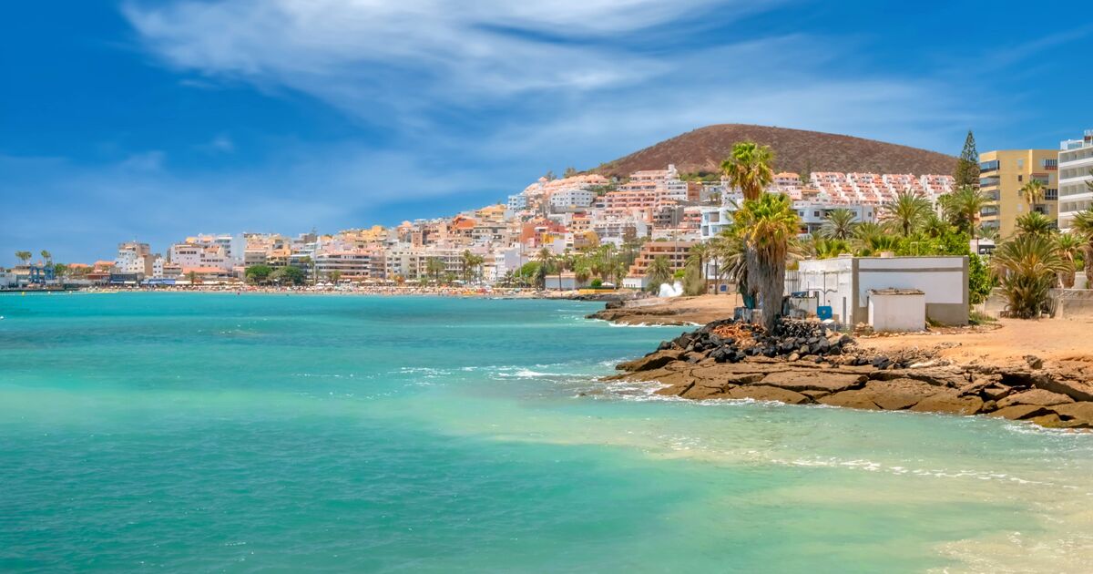 Island 4 hours from UK has 300 sunny days and palm-fringed beaches | Travel News | Travel | Express.co.uk