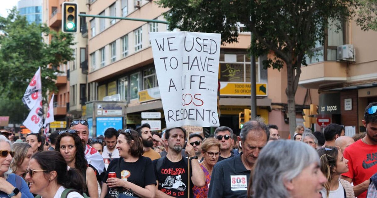 Majorca protests 'Leave British tourists alone' warning ahead of demo | World | News | Express.co.uk