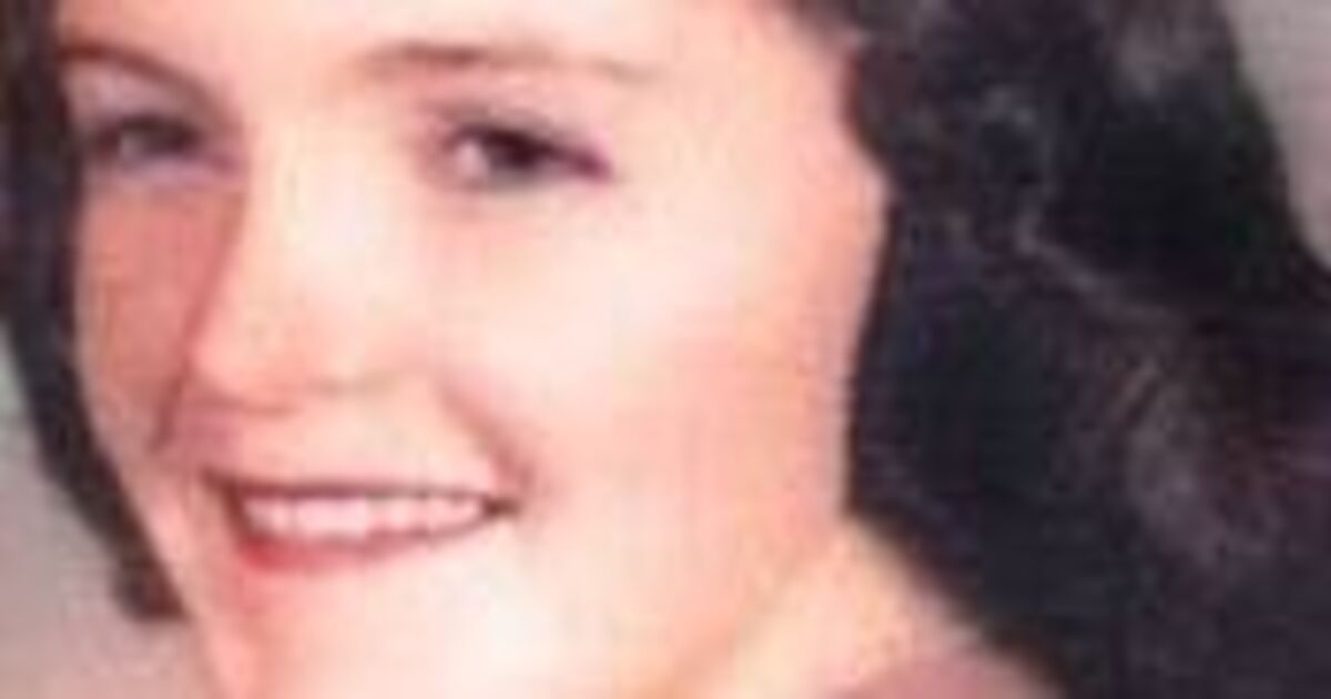 Mum killed by huge shark in front of her kids with only chilling remains found | World | News | Express.co.uk