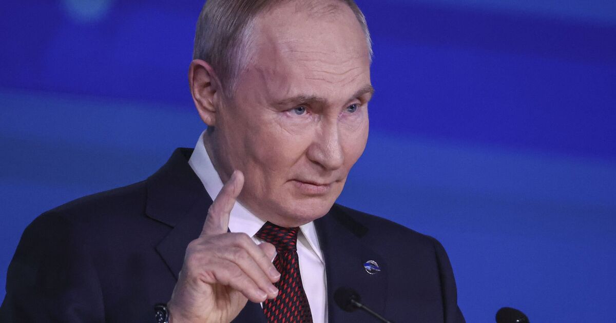Russia threatens to 'wipe Britain off Earth' after Putin humiliated - WW3 fears explode | World | News | Express.co.uk