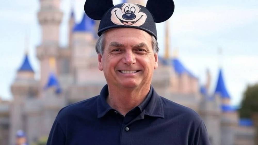 Bolsonaro ironiza acusação de golpe: 'Tramei com o Pateta e com o Mickey Mouse, só pode ser aí' - Jornal de Brasília