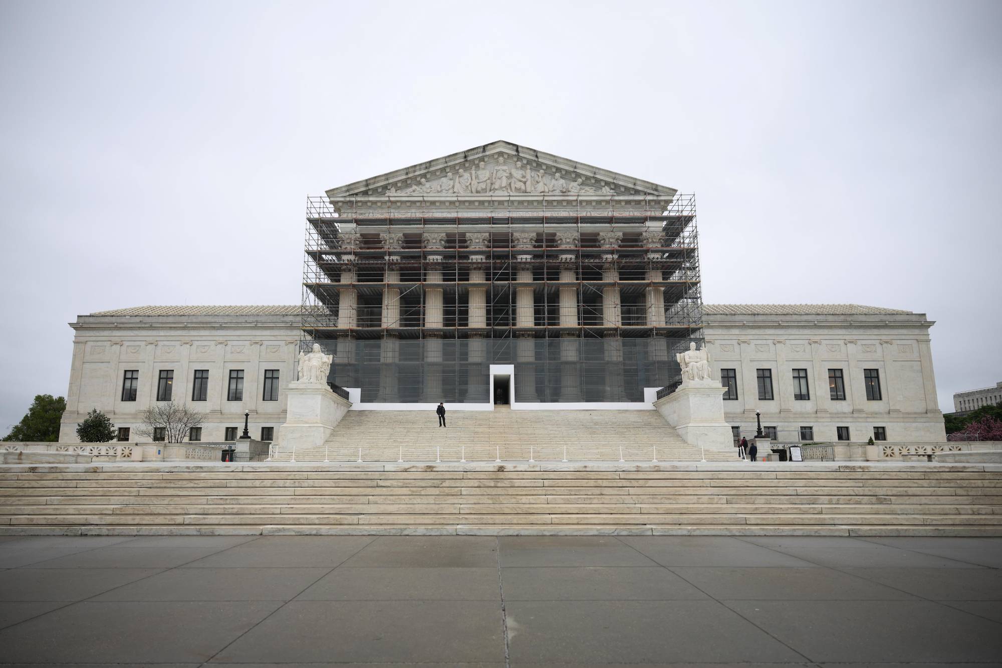 Supreme Court Limits Nationwide Injunctions in Ruling on Birthright Citizenship Order | KQED