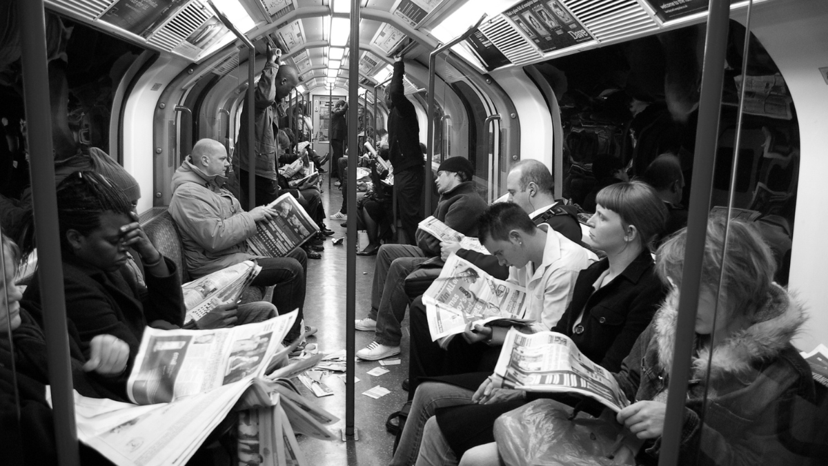 UK adults spend 61 minutes per day consuming news - MediaCat UK