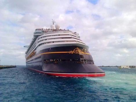 Rescatan en altamar frente a Cozumel a crucerista - Grupo Milenio