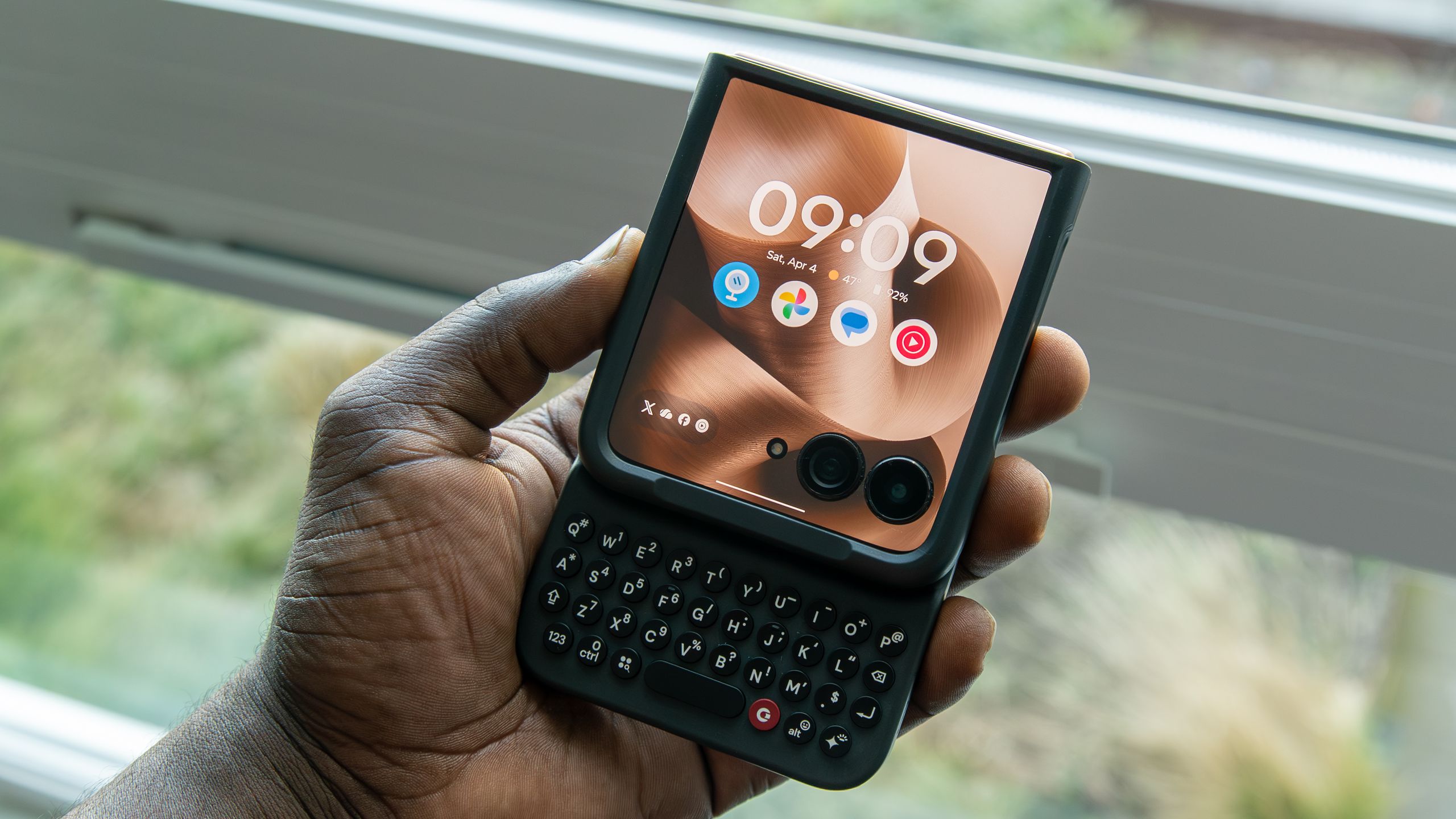 3 reasons I love the Clicks Keyboard for Motorola Razr and 3 things I don't like | Android Central