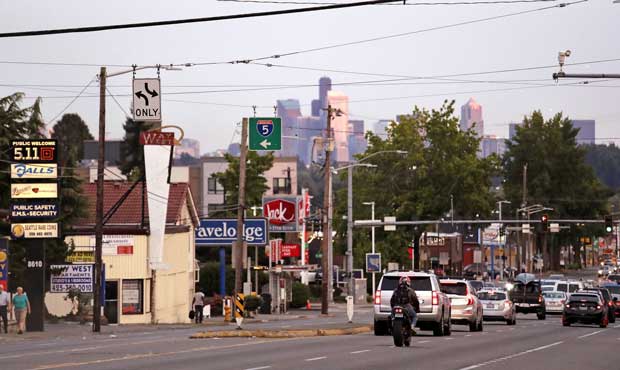 Gee, Ursula disagree on recent arrests of johns on Seattle's Aurora Avenue - MyNorthwest.com