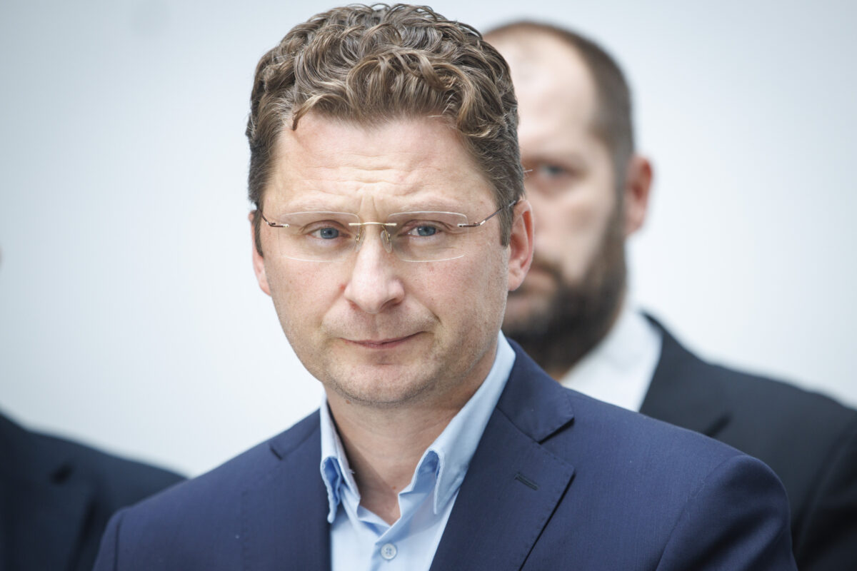Zmluvy pre nemocnice stále nie sú pripravené, ministerstvo zdravotníctva reaguje na vyjadrenia Visolajského - SITA Zdravotníctvo
