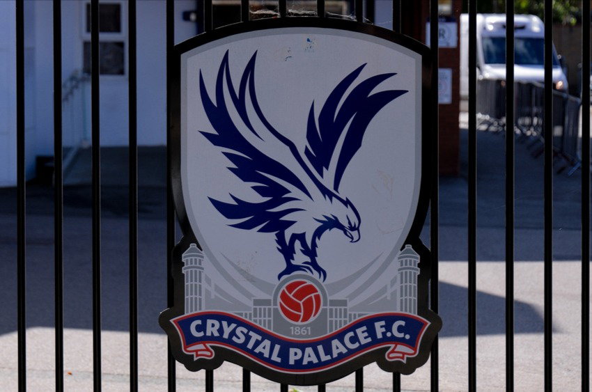 Green light for Sunday flight awaited - Crystal Palace transfer approval pending - Sport Witness