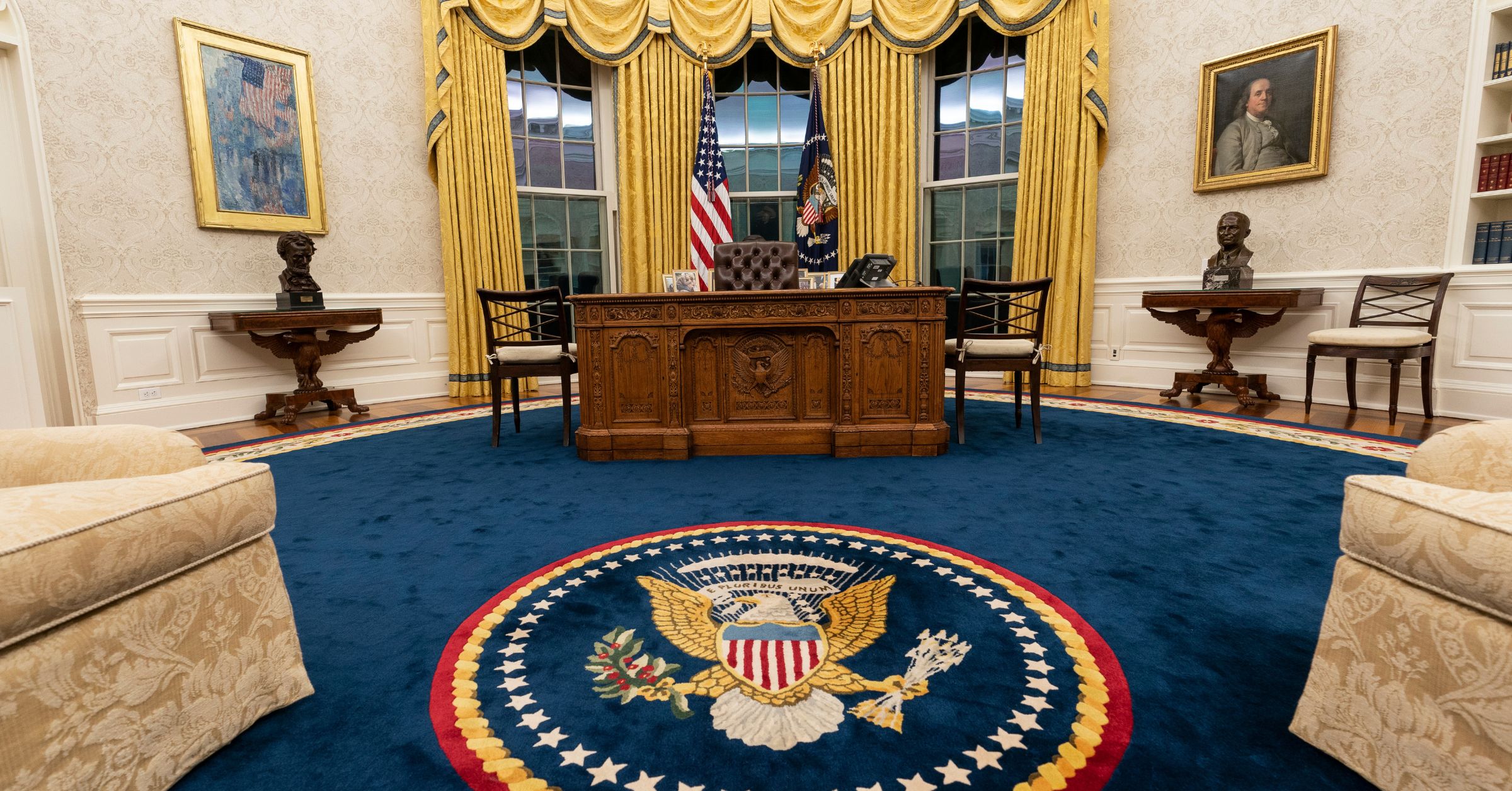 Our tragic crisis of dignity: We had better recover dignity fast—starting in the White House - AlbertMohler.com