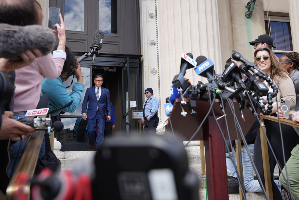 Mike Johnson, Foxx call for Shafik’s resignation in press conference on Low Steps